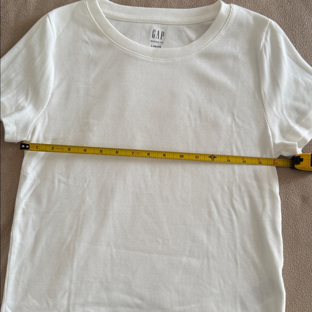 NWOT GAP Modern Rib Tee - Ribbed Stretch Top - Picture 4 of 5